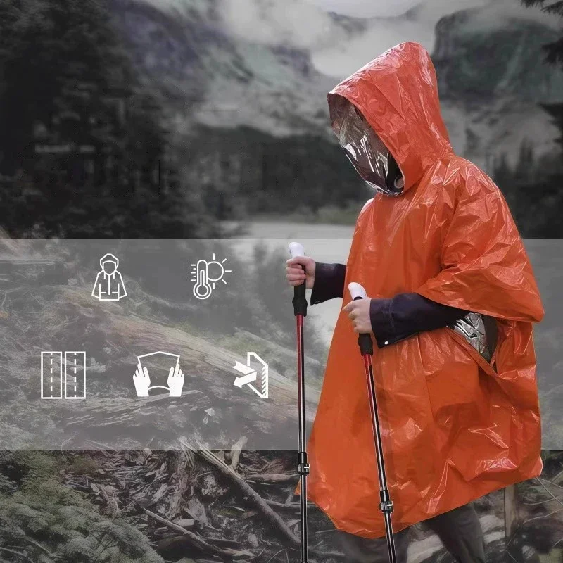 Emergency Poncho Rain - フード付きの緊急用レインポンチョ。防水性・防寒性に優れ、アルミニウムコーティングされた裏地が付いています。キャンプ用のサバイバル緊急用ブランケットとしても使用できます。